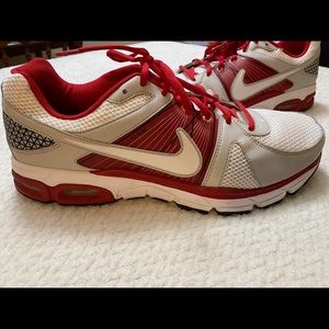 Nike Air Max Moto9 Red/White Flywire